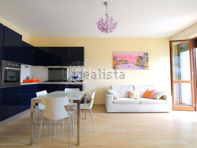Appartamento in vendita di 64 m² in Via Umberto Giordano, 1