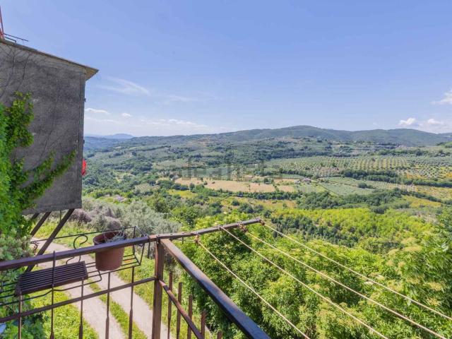 Appartamento in vendita di 64 m² in Via Castello
