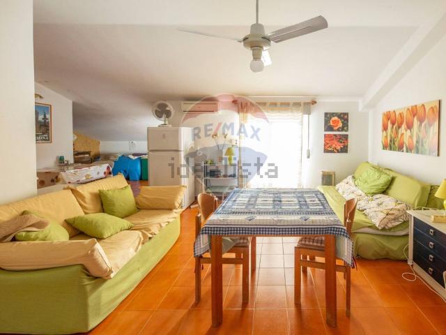 Appartamento in vendita di 64 m² in Via Firenze, 9