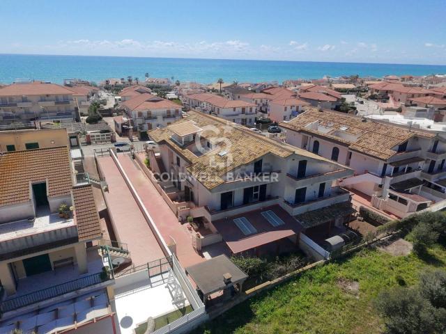 Appartamento in vendita di 64 m² in Via Fregene, 31
