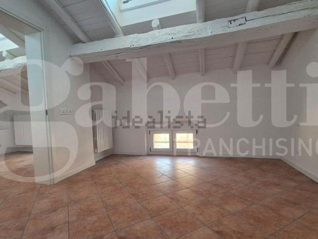 Appartamento in vendita di 64 m² in Via Giacomo Bertesi, 9
