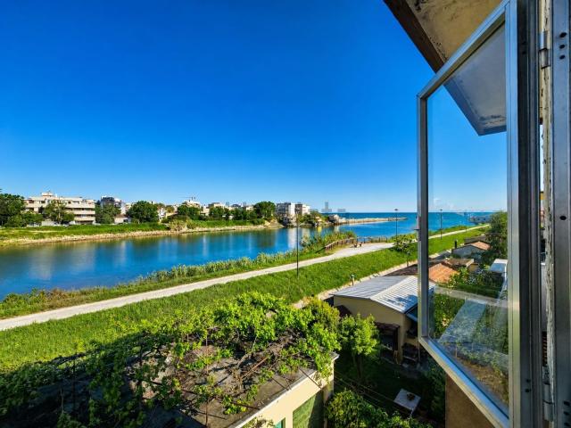 Appartamento in vendita di 64 m² in Viale Carlo Zavagli, 118