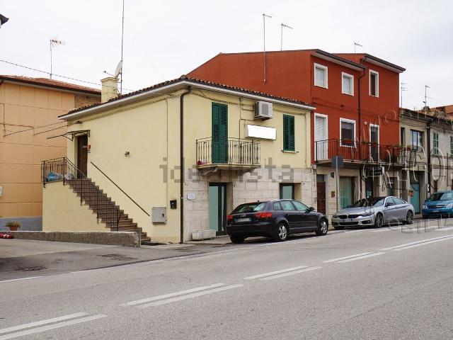 Appartamento in vendita di 65 m² in Borgo Fratelli Rosselli, 127