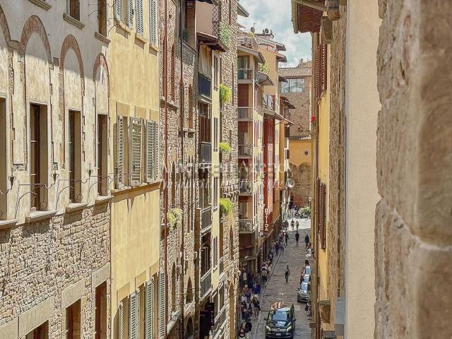 Appartamento in vendita di 65 m² in Borgo San Iacopo