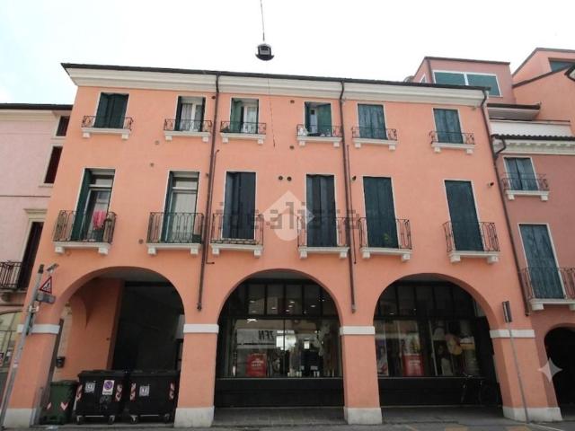 Appartamento in vendita di 65 m² in Corso Padova, 60