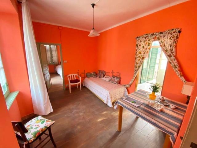 Appartamento in vendita di 65 m² in Frazione Roreto, 68