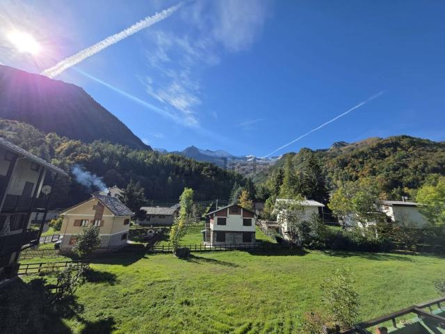 Appartamento in vendita di 65 m² in Frazione villaggio albaron