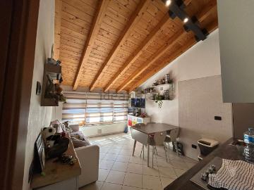 Appartamento in vendita di 65 m² in Piazza Cavour, 4
