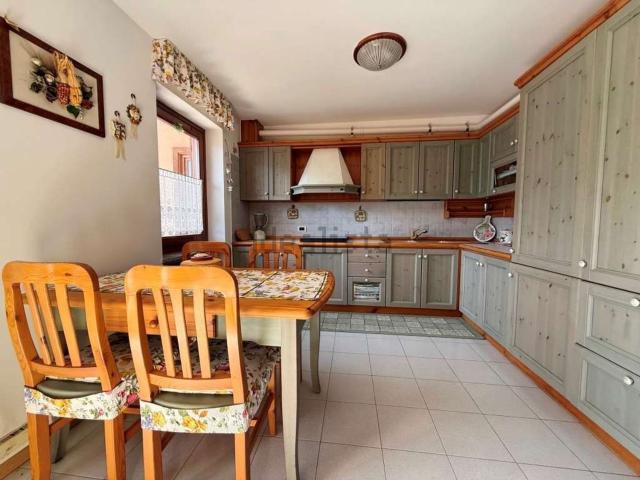 Appartamento in vendita di 65 m² in Via U. Silvestri, 16