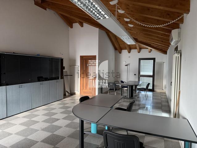Appartamento in vendita di 65 m² in Via V. Bachelet