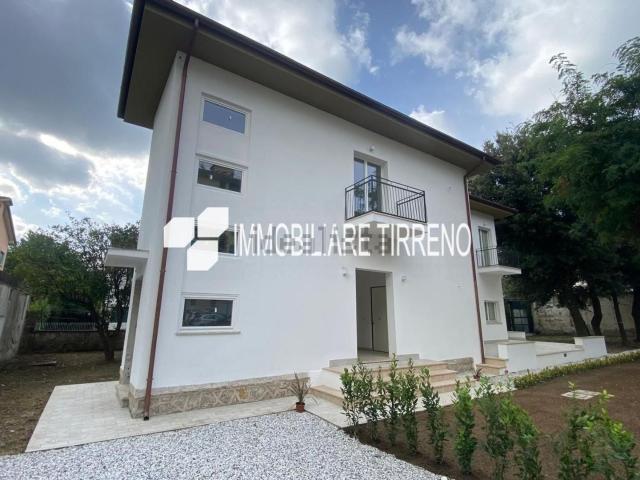 Appartamento in vendita di 65 m² in Via Vittorio Veneto, 16