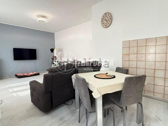 Appartamento in vendita di 65 m² in Via Abruzzi, 50