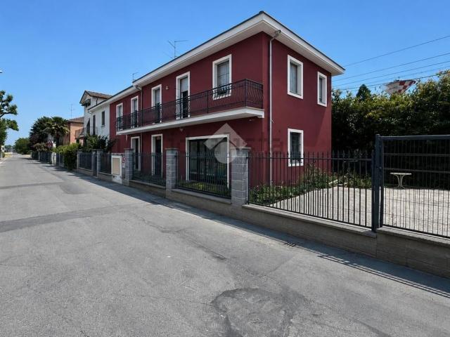 Appartamento in vendita di 65 m² in Via Al Taro, 38
