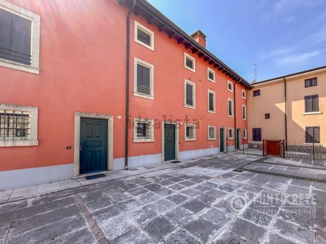 Appartamento in vendita di 65 m² in Via Brenzoni