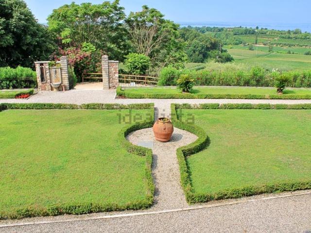 Appartamento in vendita di 65 m² in Via Castello, 35