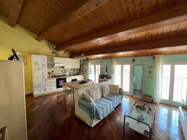 Appartamento in vendita di 65 m² in Via Cornelio Gallo, 8
