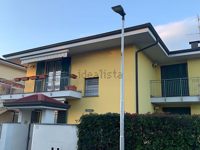 Appartamento in vendita di 65 m² in Via dei Ciclamini, 10