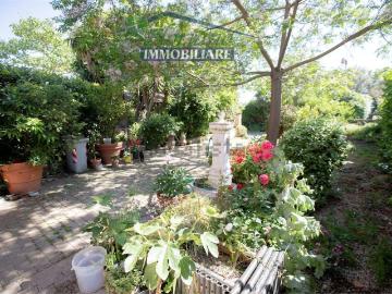 Appartamento in vendita di 65 m² in Via dei Pini