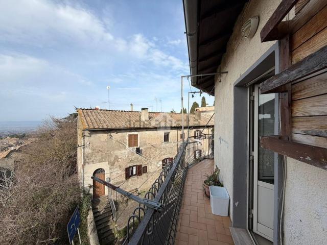 Appartamento in vendita di 65 m² in Via del Colle, 41