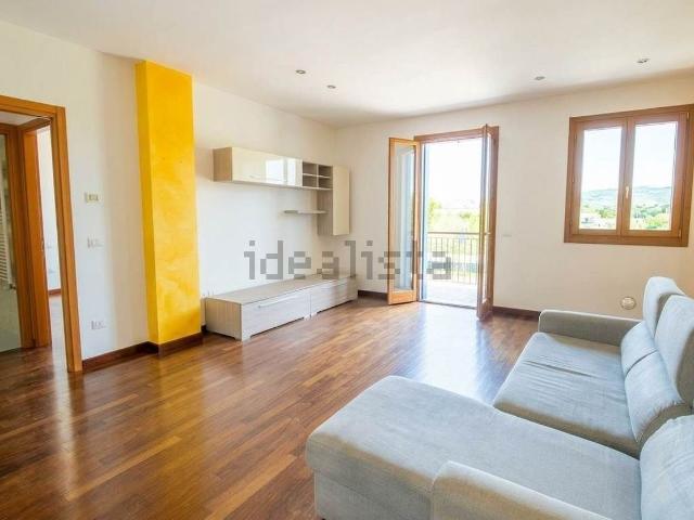 Appartamento in vendita di 65 m² in Via Dolomiti, 8