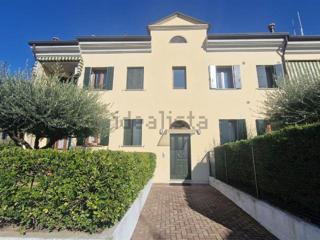 Appartamento in vendita di 65 m² in Via Ezio Franceschini