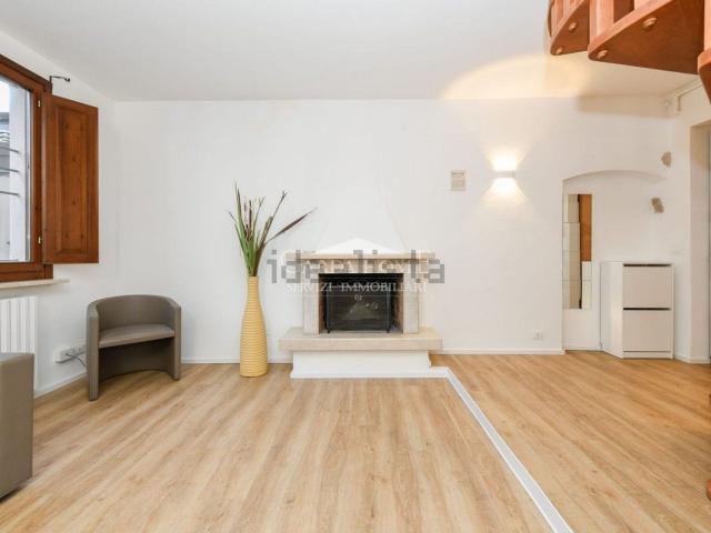 Appartamento in vendita di 65 m² in Via Ferruccio Lorenzini, 1