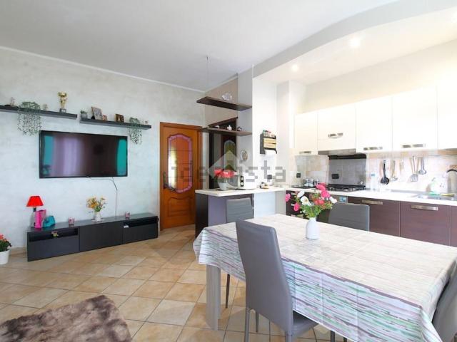 Appartamento in vendita di 65 m² in Via Generale Como, 24