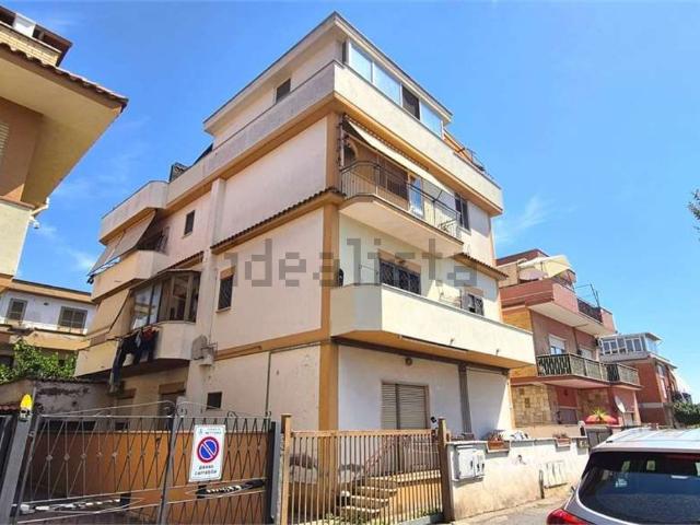 Appartamento in vendita di 65 m² in Via Ischia, 11