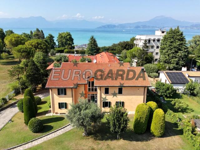 Appartamento in vendita di 65 m² in Via Lugana, 32