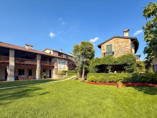 Appartamento in vendita di 65 m² in Via Montegrappa