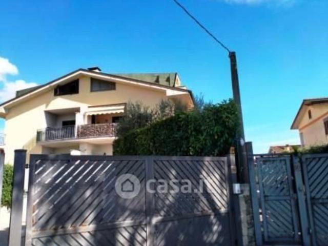 Appartamento in vendita di 65 m² in Via provinciale bivio, 66