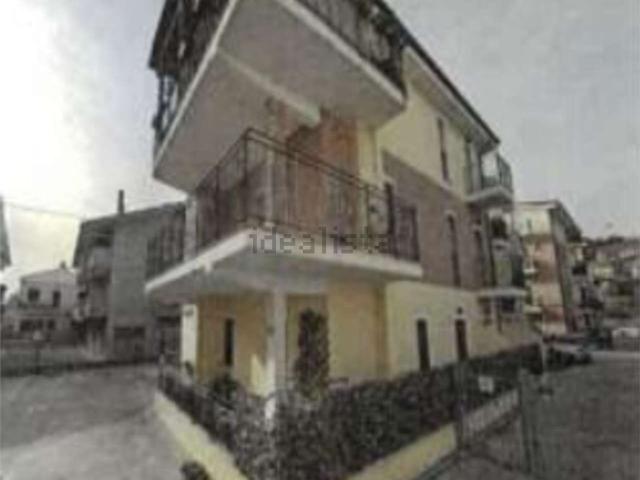 Appartamento in vendita di 65 m² in Via Roma, 58
