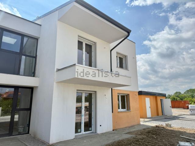 Appartamento in vendita di 65 m² in Via Ronchis, 19