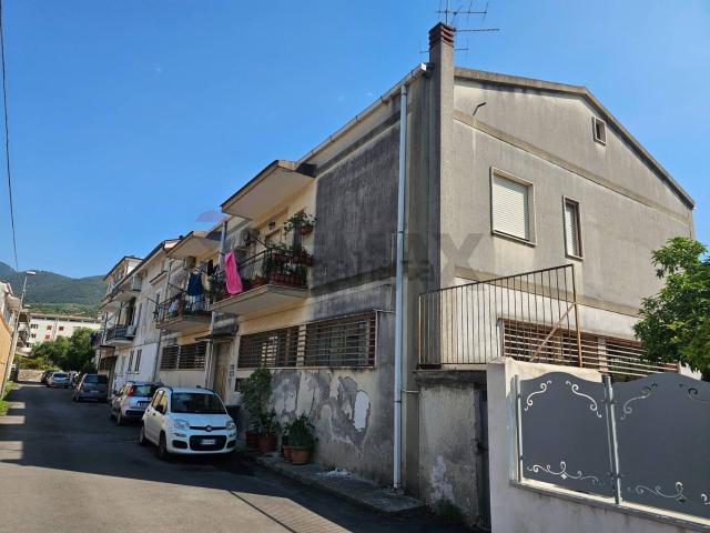 Appartamento in vendita di 65 m² in Via San Francesco D&apos Assisi, 4