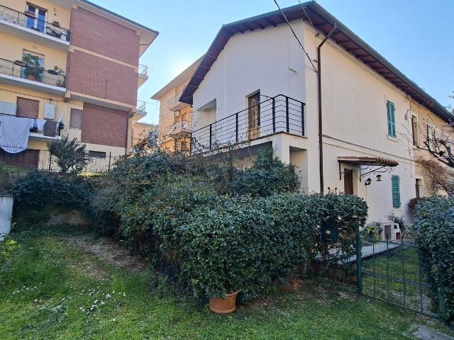 Appartamento in vendita di 65 m² in Via Serafino Cellini