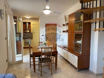 Appartamento in vendita di 65 m² in Via Spiaggia, 21
