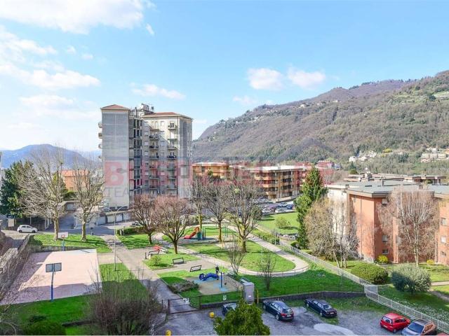 Appartamento in vendita di 65 m² in Via Statale per Lecco, 637