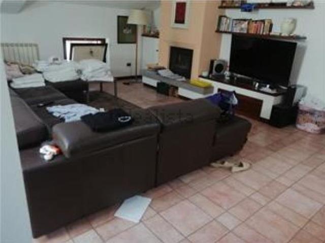 Appartamento in vendita di 668 m² in Via Gorizia