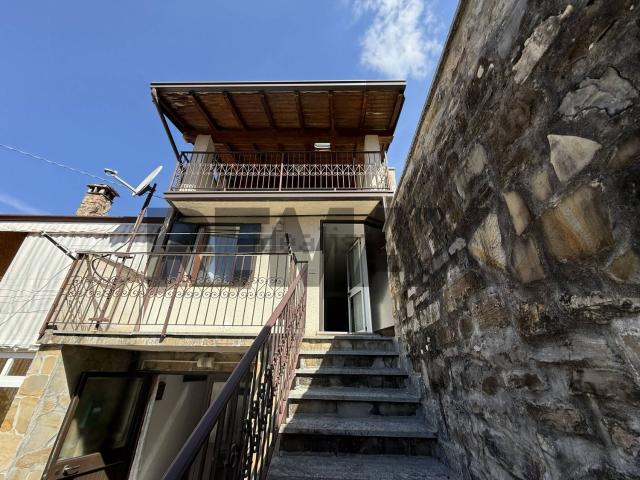 Appartamento in vendita di 66 m² in Frazione Barostro, 48