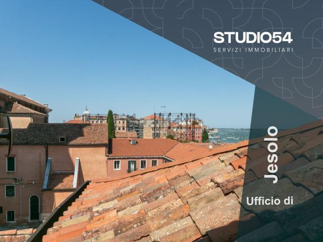 Appartamento in vendita di 66 m² in Sestiere di Castello, 2747