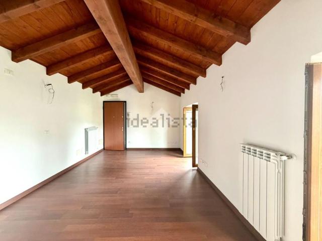 Appartamento in vendita di 66 m² in Via Gerolamo Sangervasio, 147