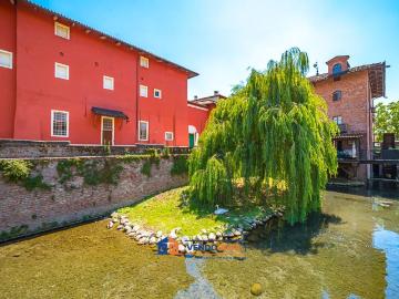 Appartamento in vendita di 674 m² in Via Trento Trieste, 2