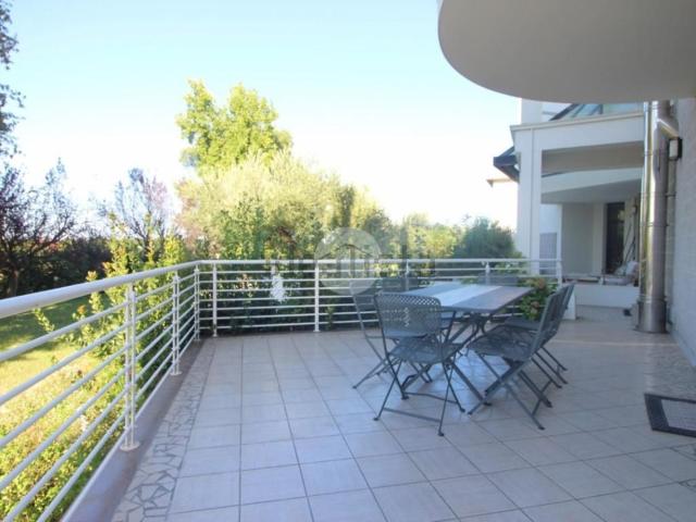 Appartamento in vendita di 688 m² in Via Gaetano Salvemini, 356
