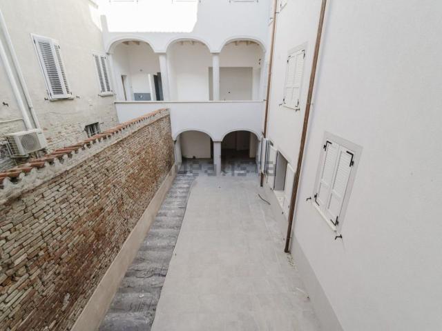 Appartamento in vendita di 68 m² in Via Cesare Battisti, 2