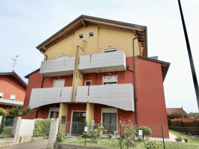 Appartamento in vendita di 80 m² in Via Civetta, 18