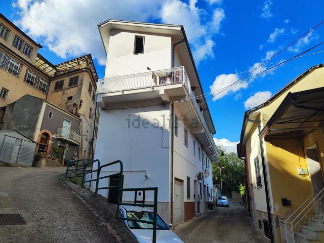 Appartamento in vendita di 68 m² in Via Grotta