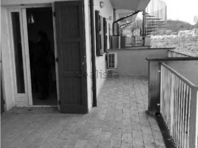 Appartamento in vendita di 68 m² in Via Isola Martana