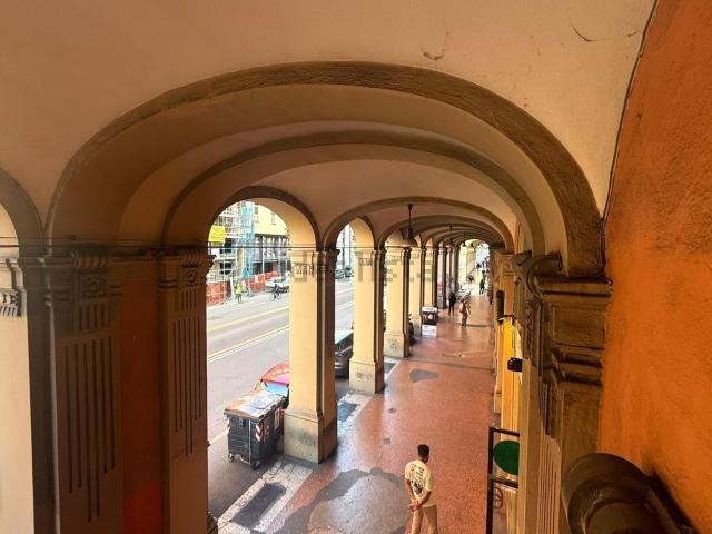 Appartamento in vendita di 68 m² in Via Irnerio