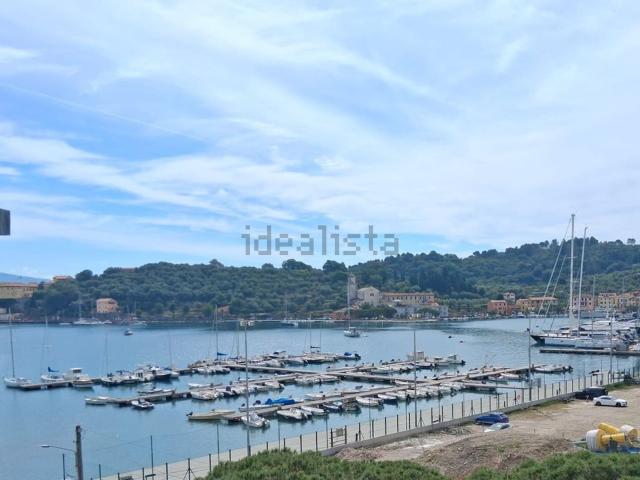Appartamento in vendita di 68 m² in Via Lungomare