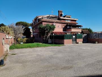 Ardea, Latina Lazio - Parcheggio auto